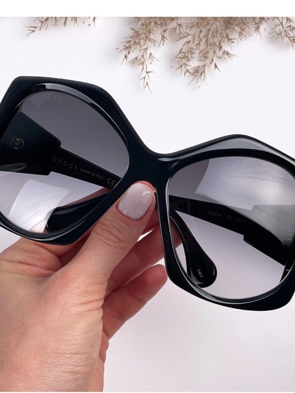 Gucci Black Oversized Fashion Sunglasses